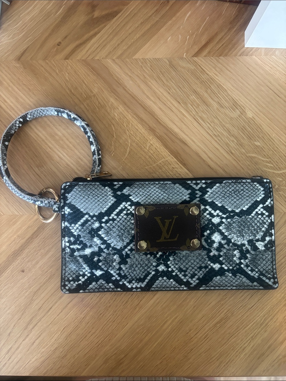 💛2 for $15! Upcycled Snake-Print Wristlet Clutch in Black & Gray